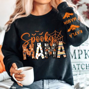Personalized Spooky Mama Grandma Pumpkin Bat Design Crewneck Sweatshirt with 1-8 Names Halloween Costume Gift for Women